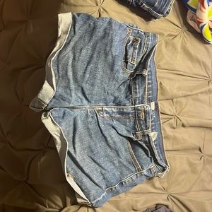 Old navy boyfriend jean shorts